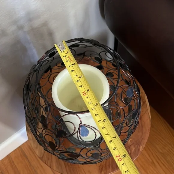 🎉Host Pick🥰💕❤️Beautiful Large Flameless Candle in Metal Basket - Picture 15 of 16